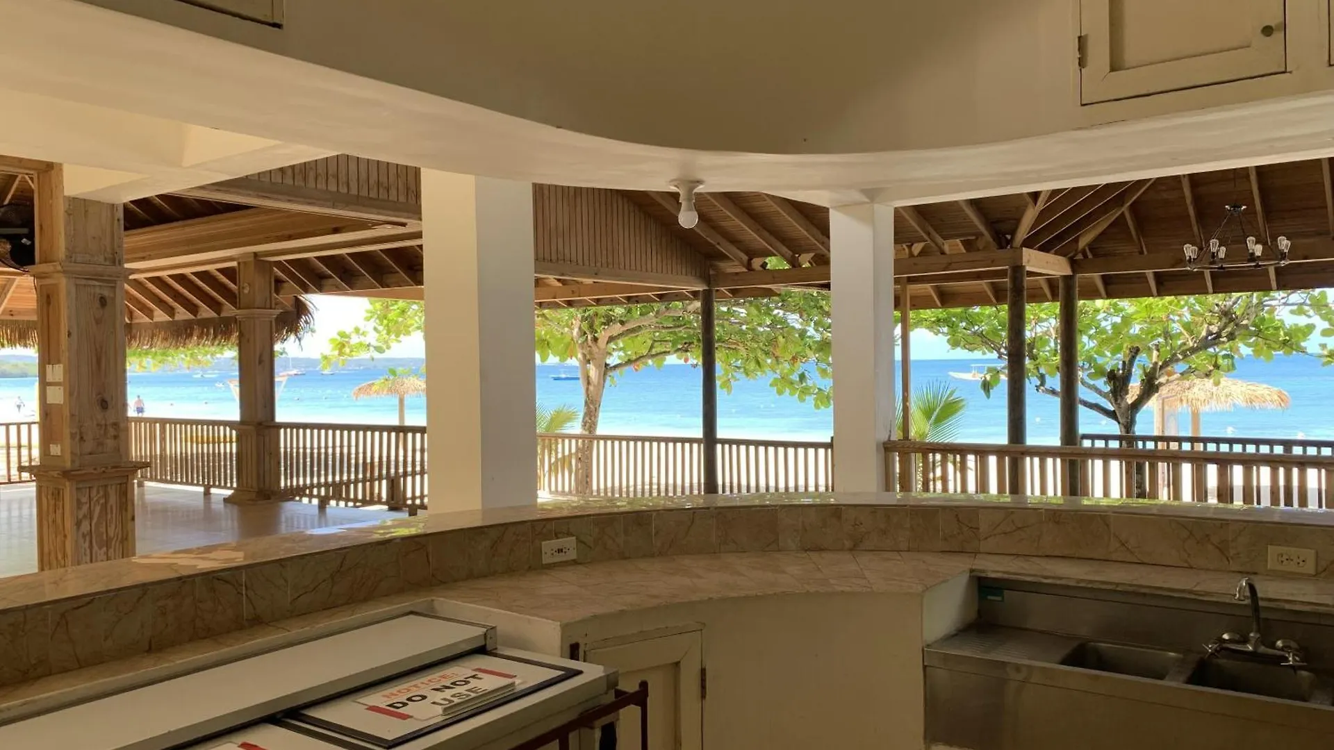 Apartament 2-Bedroom Apt In An Ocean Front Resort In Jamaica - Enjoy 7 Miles Of White Sand Beach! Apts Negril
